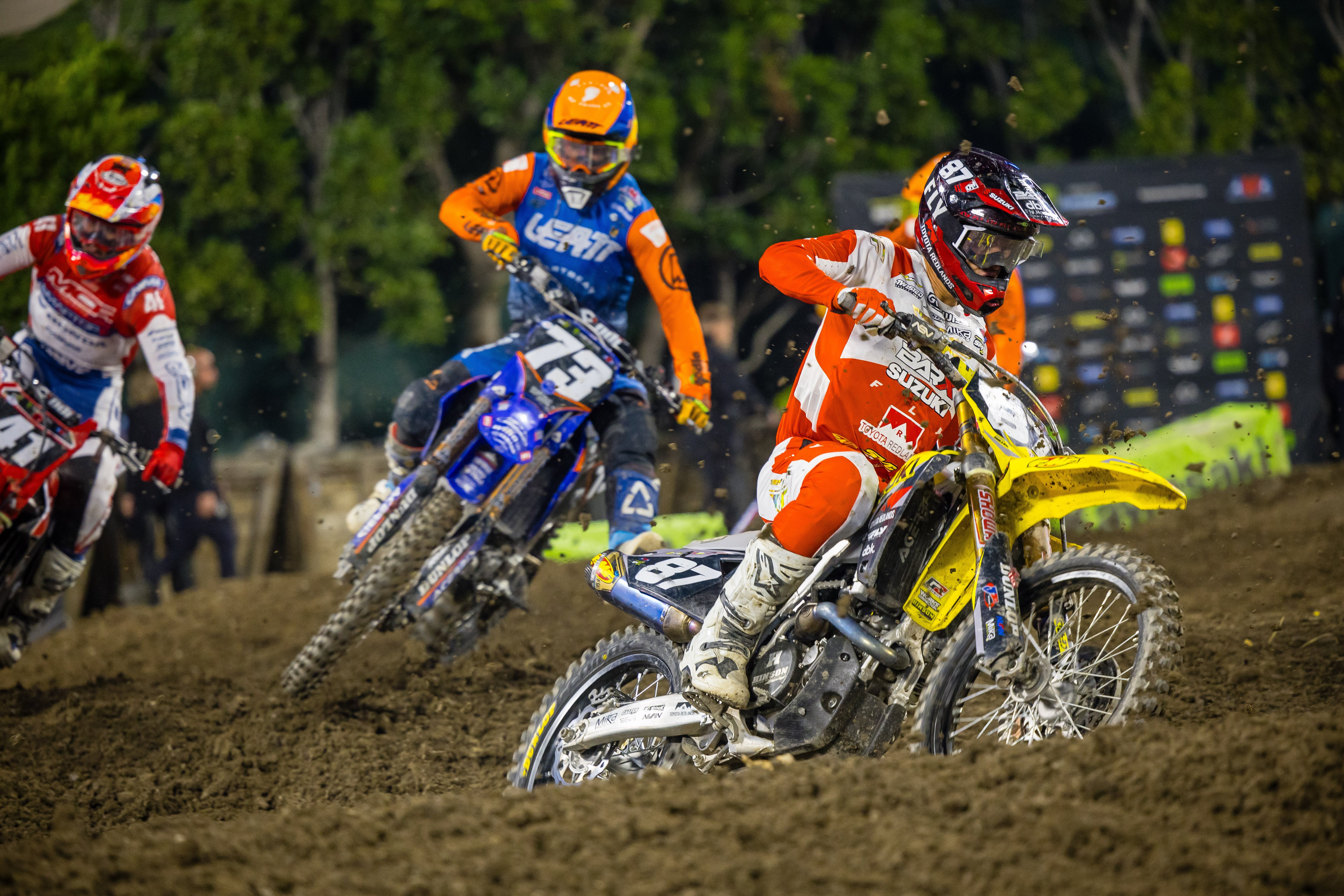 Supercross futures racers